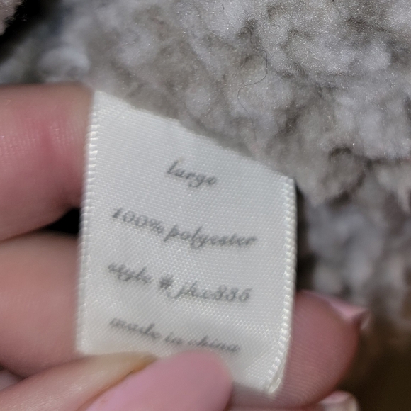 Misses sz L Miami Fuzzy Fleece Vest Zip up EUC - Picture 6 of 6